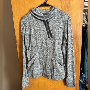 Old Navy Active Sweatshirt Small